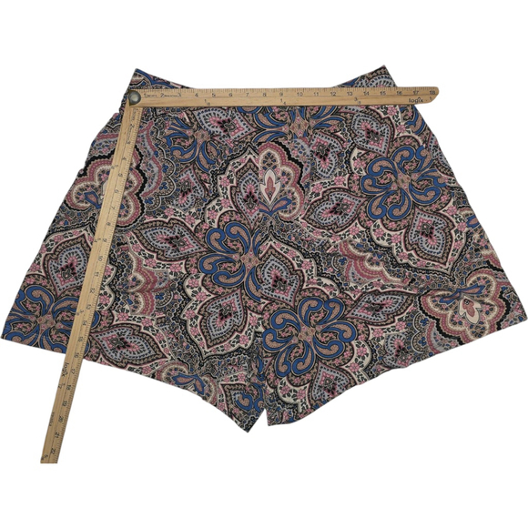 VTG Women's ASOS Shorts Size 16 Multi-color Curve Pleated - Picture 2 of 6